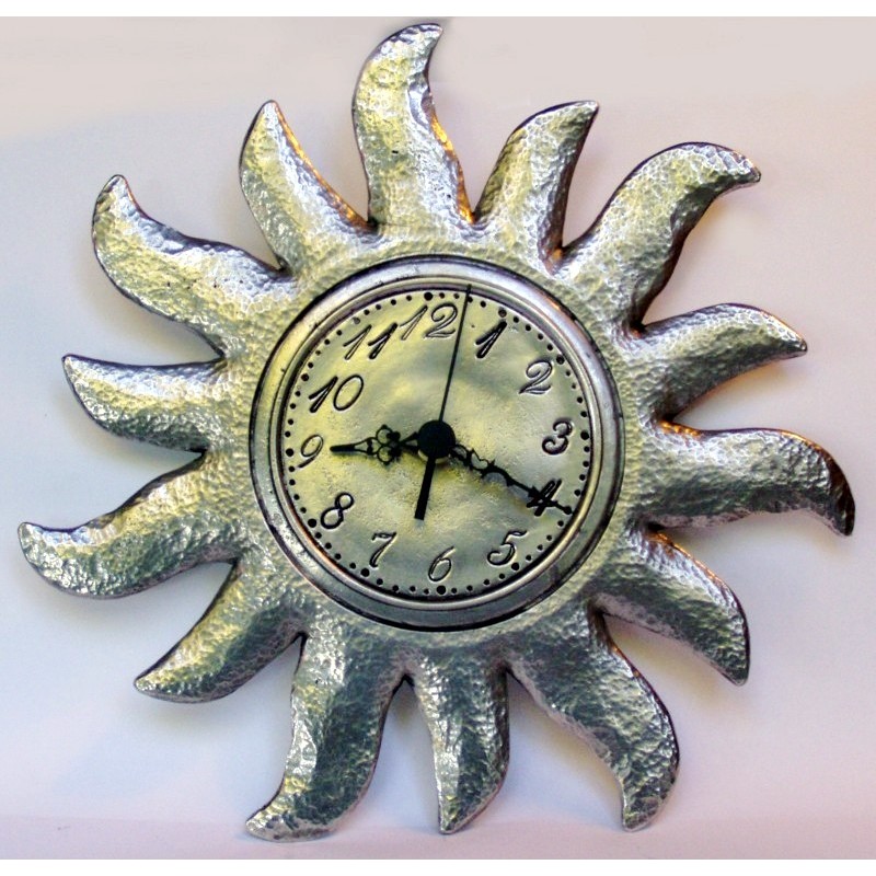 Horloge soleil en étain