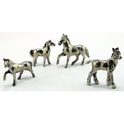 Cheval qui trotte miniature