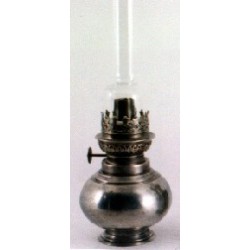 Lampe à pétrole en étain