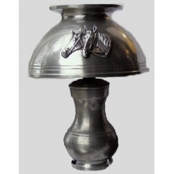 Lampe décor cheval en étain.