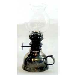 Lampe à pétrole en étain